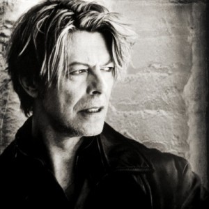 David-Bowie-00s-david-bowie-37030347-900-900-400x400